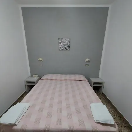 Alberta Hotel 2*