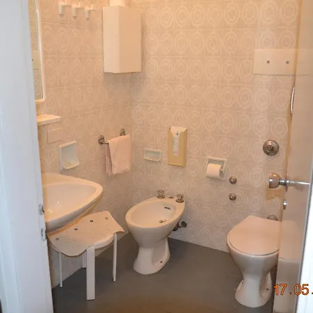 Alberta Hotel 2*